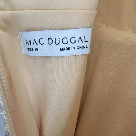 MAC DUGGAL Sleeveless Diagonal Sequined V-Neck Gown Women's 10 Nude Silver - Picture 7 of 15